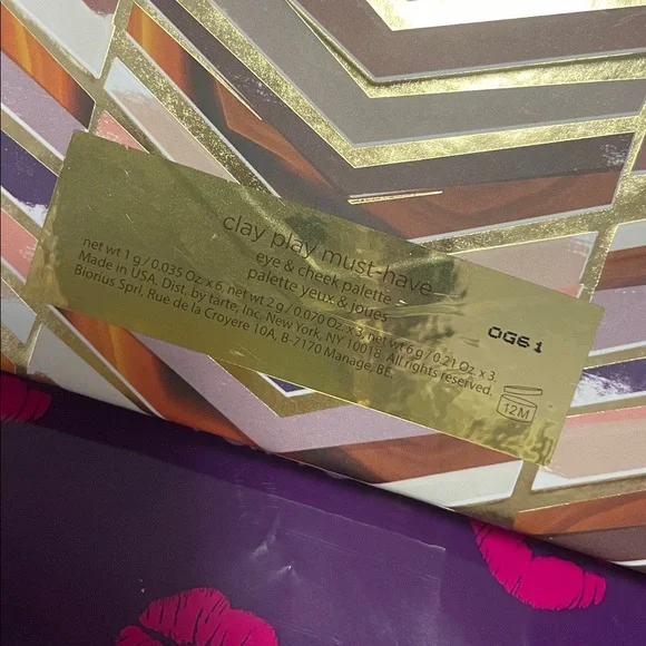 TARTE “CLAY PLAY MUST-HAVE” EYE AND CHEEK PALETTE - Picture 9 of 9